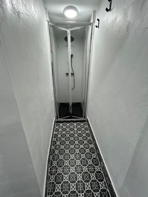 Apartamento Recien Reformado Con 5 Habitaciones Y 3 Banos Madrid Ngoại thất bức ảnh