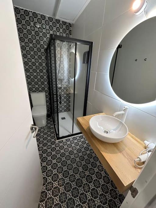 Apartamento Recien Reformado Con 5 Habitaciones Y 3 Banos Madrid Ngoại thất bức ảnh